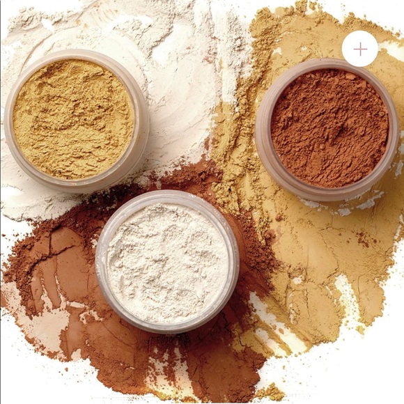 🌿 OPVBEAUTY LONDON Translucent Setting Powder - Picture 3 of 5